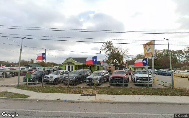 Photo of Lote de Carros Usados Dallas - La Pulga de Autos Usados Baratos - Venta de Carros Usados